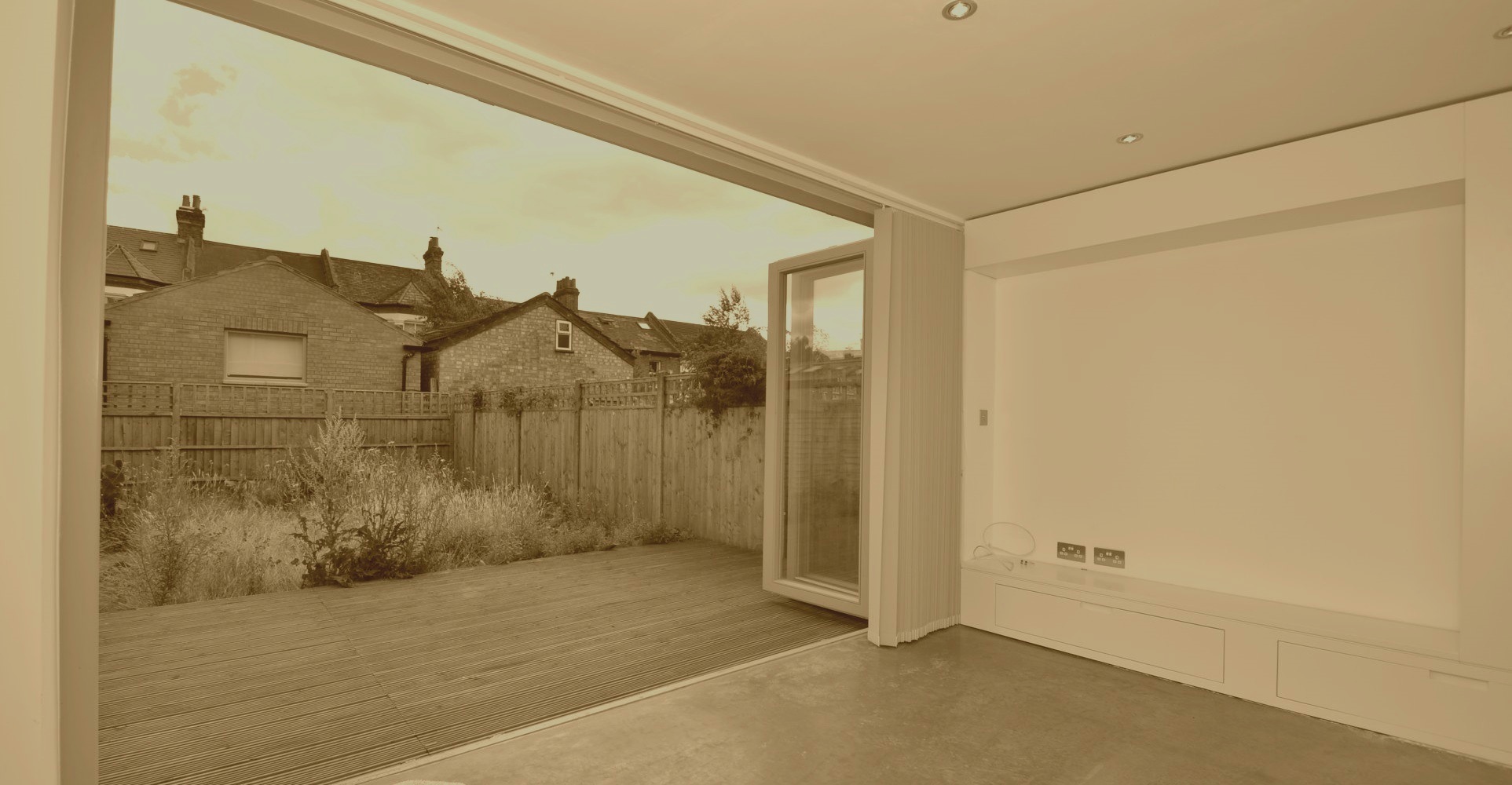 Slider, Glaziers in West Horsley, East Horsley, Effingham, KT24